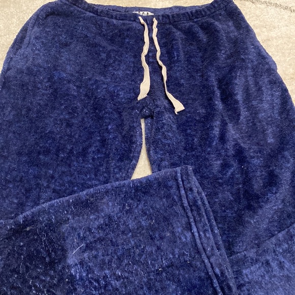 PJ Essentials Fluffy Pajama Pants (S) - Picture 2 of 3